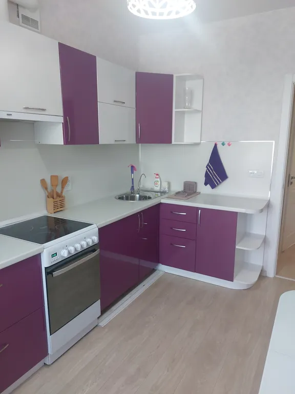 Светлая квартира с прекрасным видом из окна