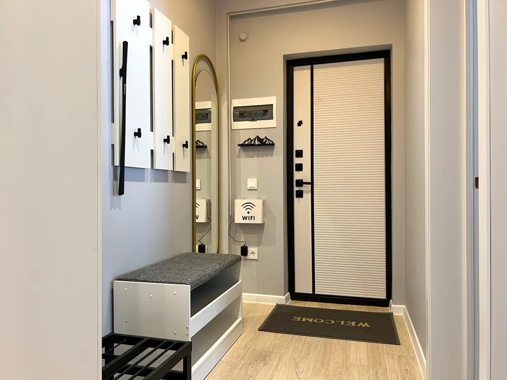 Просторная квартира с новым ремонтом для семьи в центре