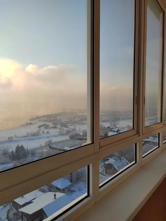 Квартира с панорамным видом на ангару