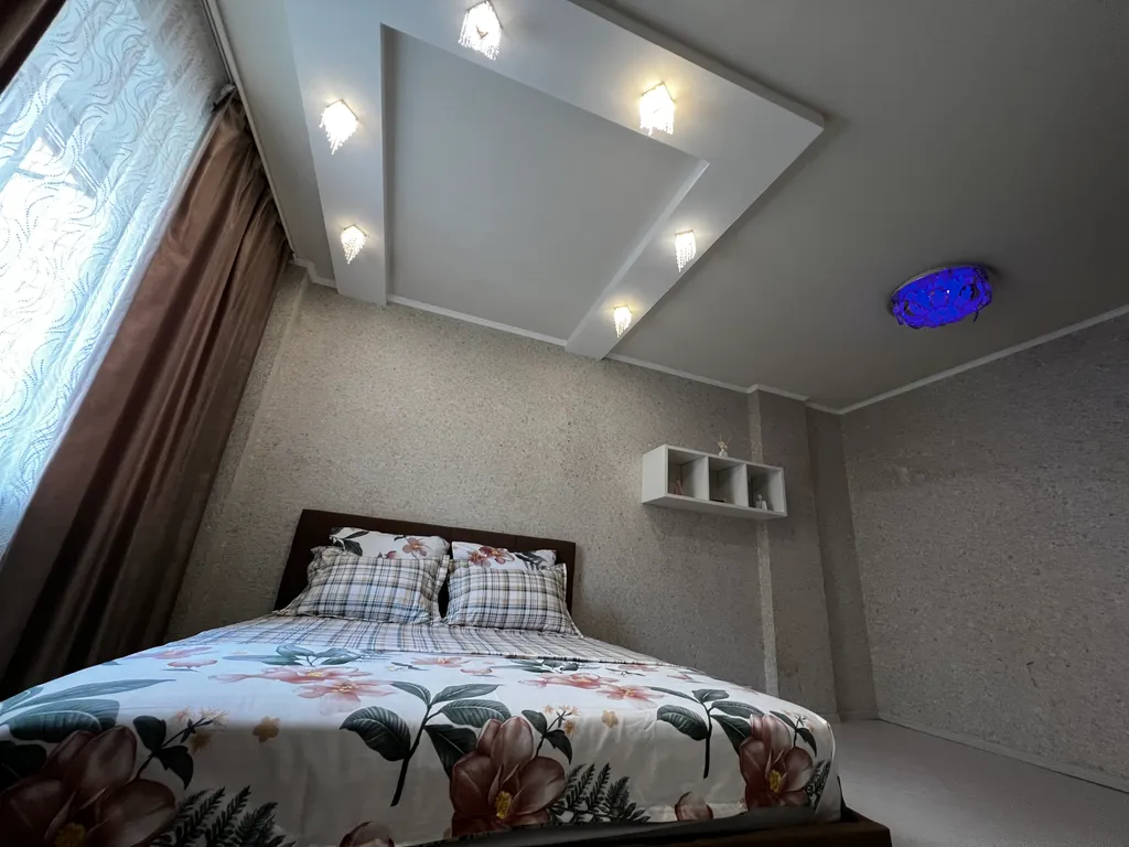 Квартира Квартира Огромная двушка с дизайнерским ремонтом — Свердловский