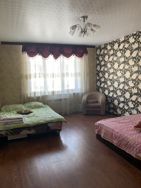 Уютная, просторная двухкомнатная квартира в тихом районе