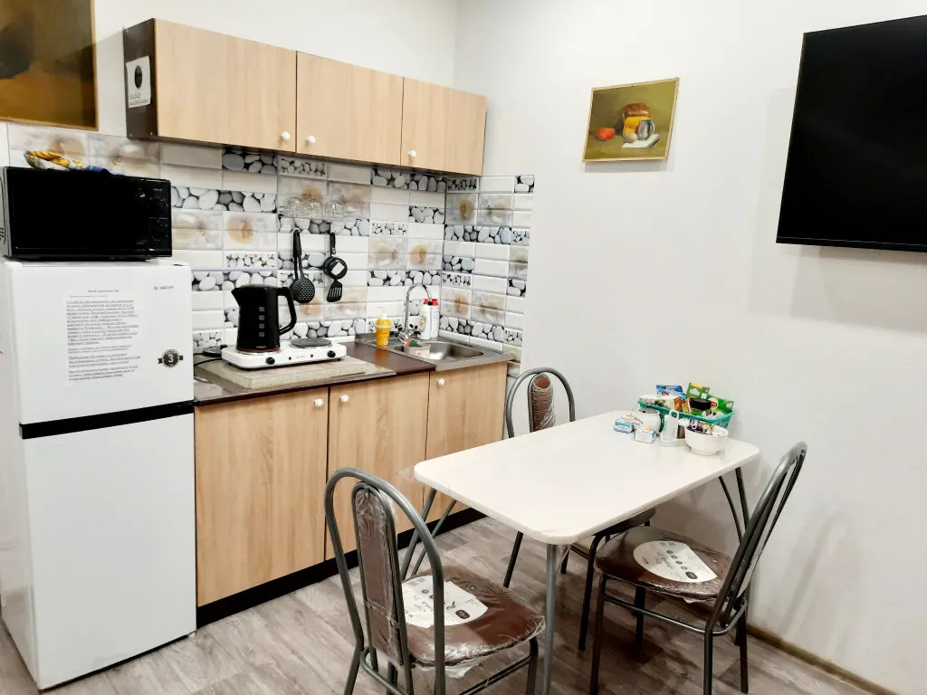 Уютная студия с видом на реку Иртыш