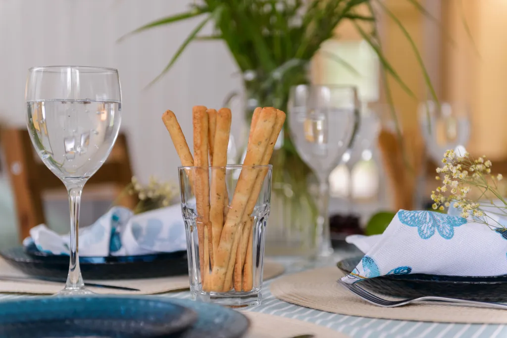 Дом с патио зоной на террасе