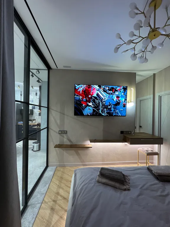 Скромный лофт с нотками поп-арта недалеко от центра