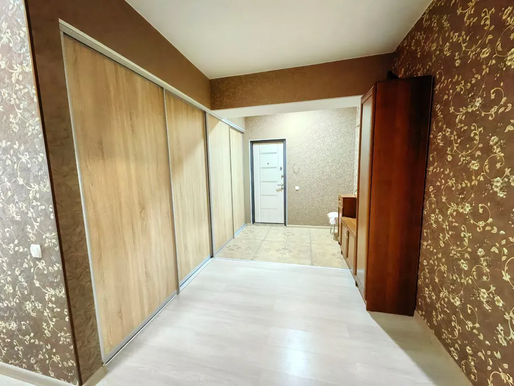 Просторная 2-х ком квартира с паркингом