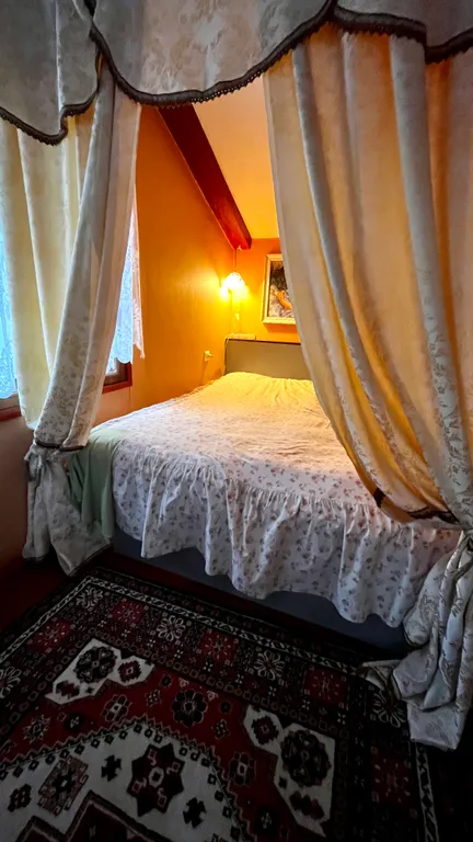 Гостевой дом в лесу в 15 минутах от центра