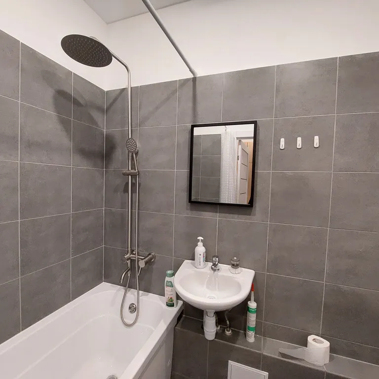 Уютная студия около Ботанического сада возле метро цена от 2000 за сут