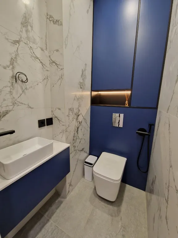 Евротрешка у моря с прекрасным видом на море