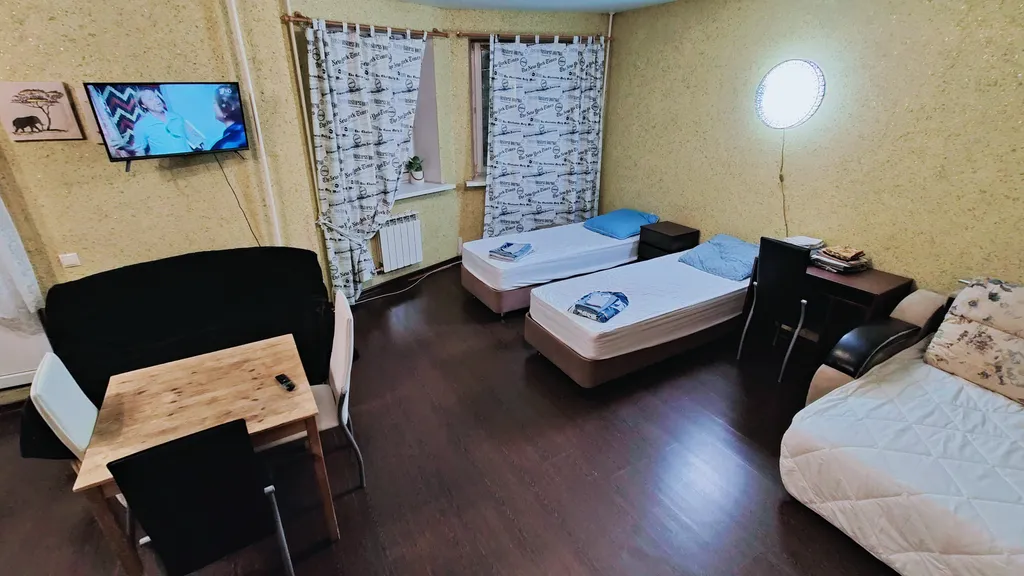 Просторная студия у парка