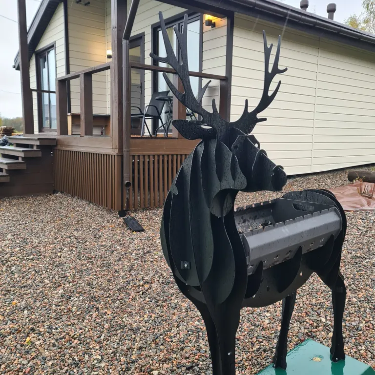 Домик у озера