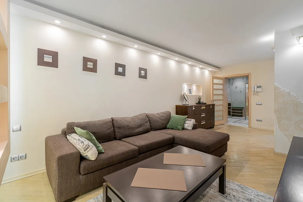 Трехкомнатные апартаменты  в центре