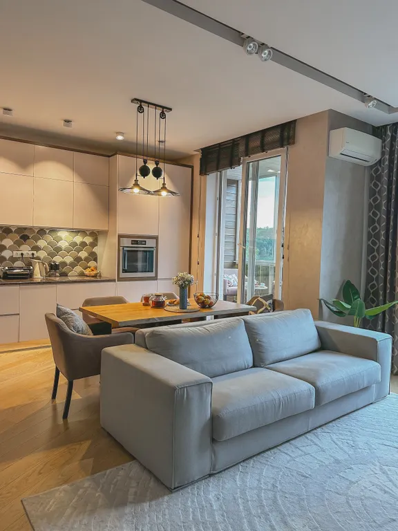 Квартира с видом на озеро в центре Светлогорска