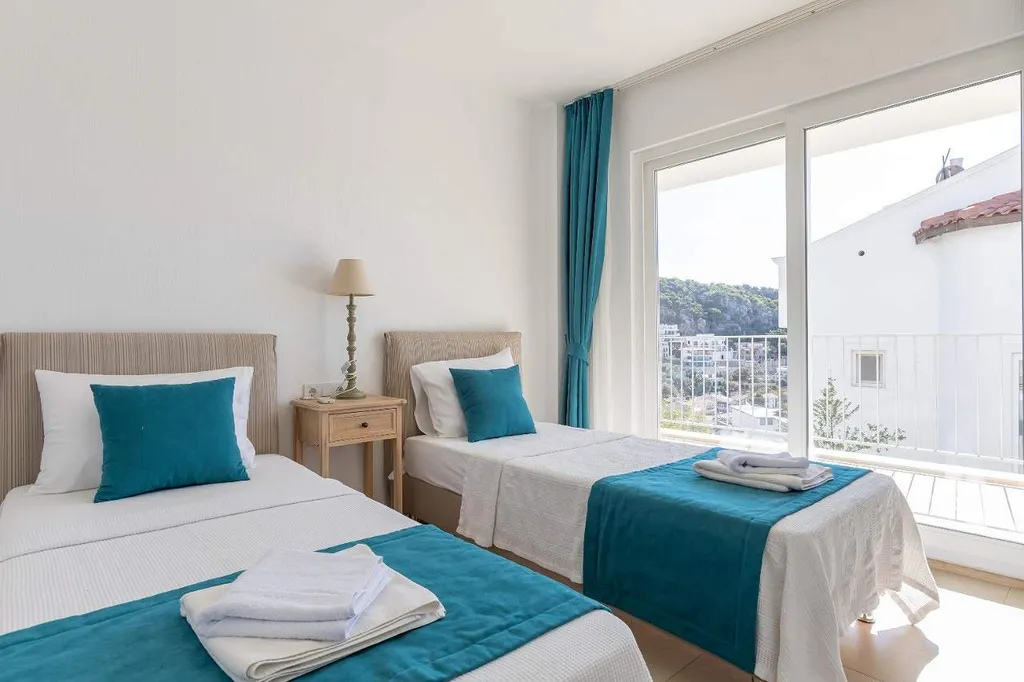 Вилла с видом на море