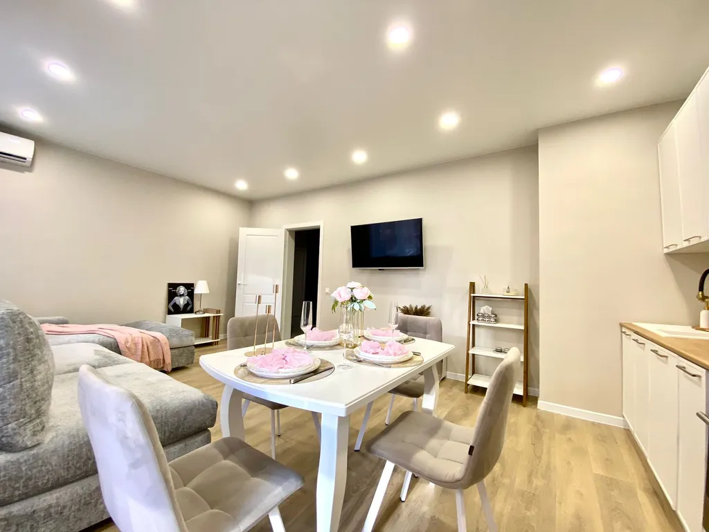 Новая, современная квартира