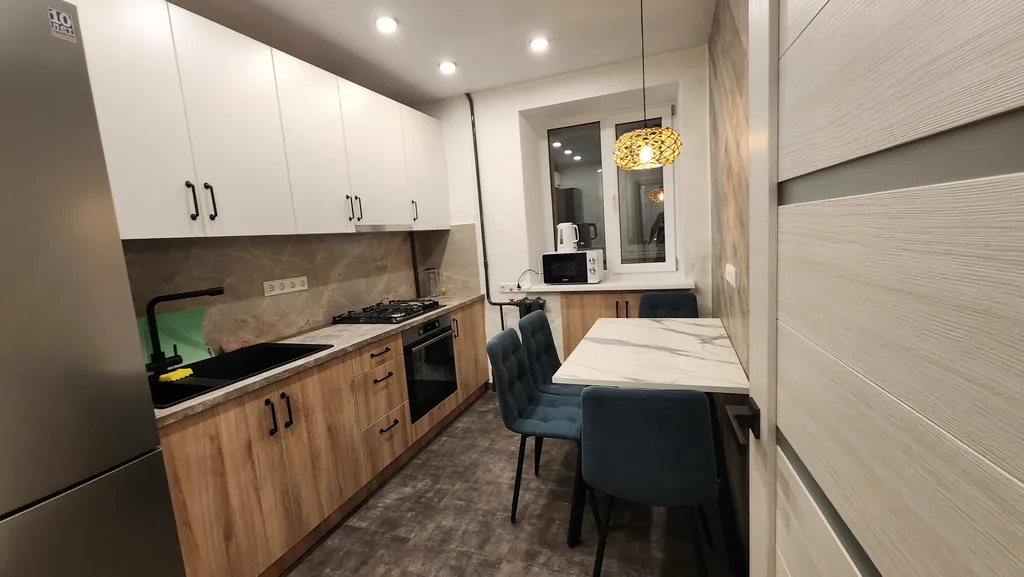 Уютная дизайнерская квартира, водяной фильтр для питьевой воды и прочее