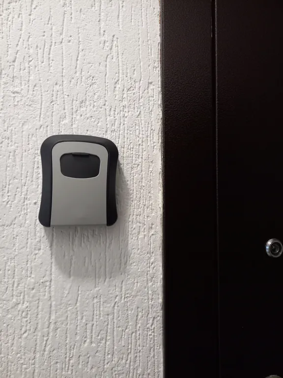 Уютная студия в тихом районе, вблизи Зимнего театра