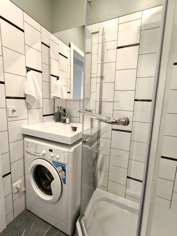 Солнечная студия для двоих рядом с парком