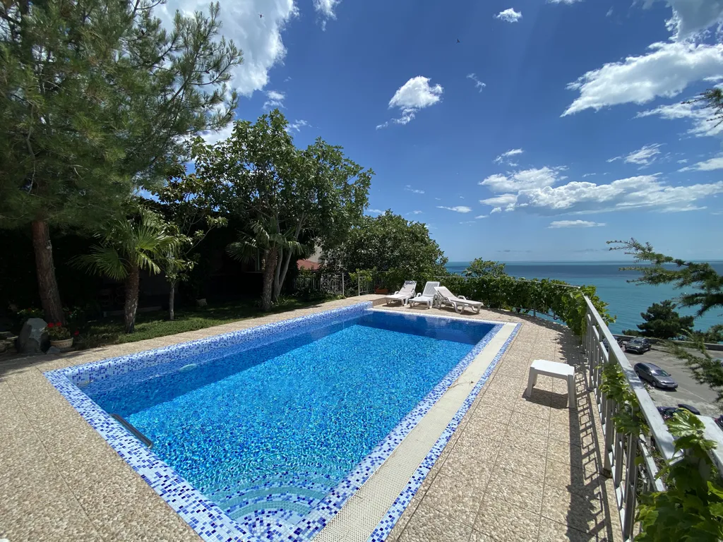 Коттедж Этаж дома 500 метров от моря с бассейном — аренда посуточно в Отрадное