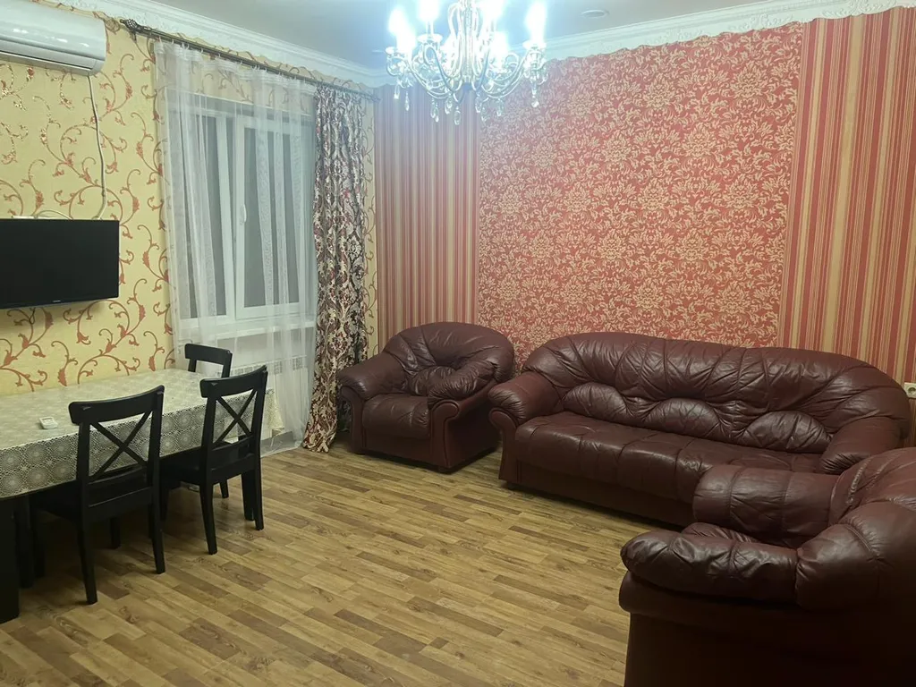 Квартира Уютная трёшка — аренда посуточно в Пятигорск