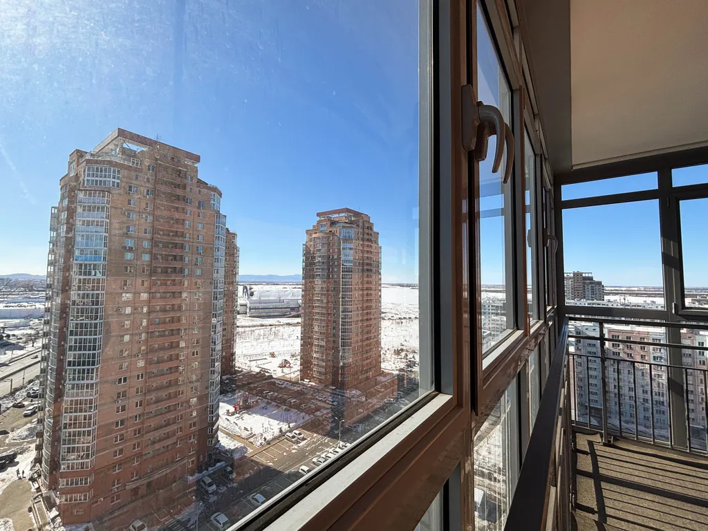 Апартаменты Оливия на 15 этаже с видом на Амур вблизи Арены Ерофей