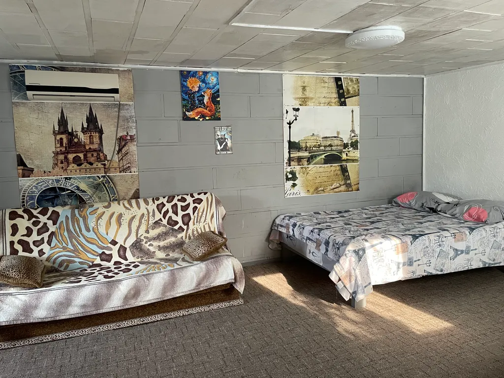 Квартира Квартира Цветущий уголок в историческом центре Севастополя — Севастополь