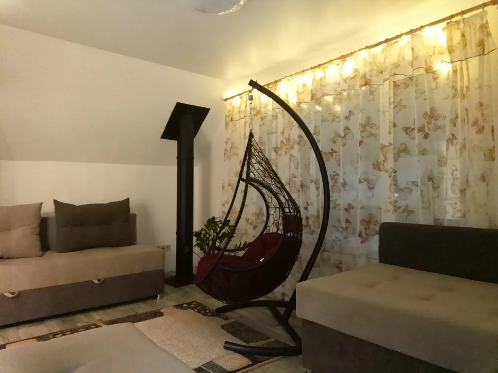 Уютный домик в сосновом бору в черте города