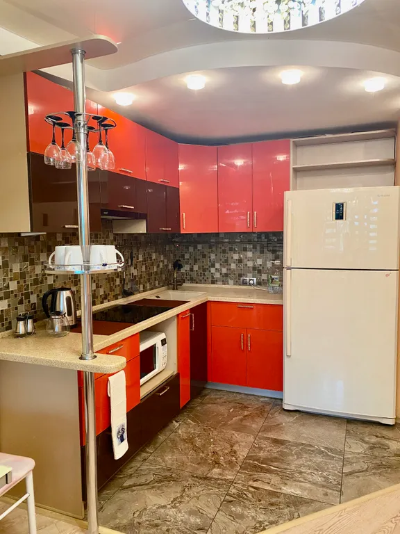 Уютная 3-х комнатная квартира рядом с Мариинским театром — аренда посуточно в Владивосток