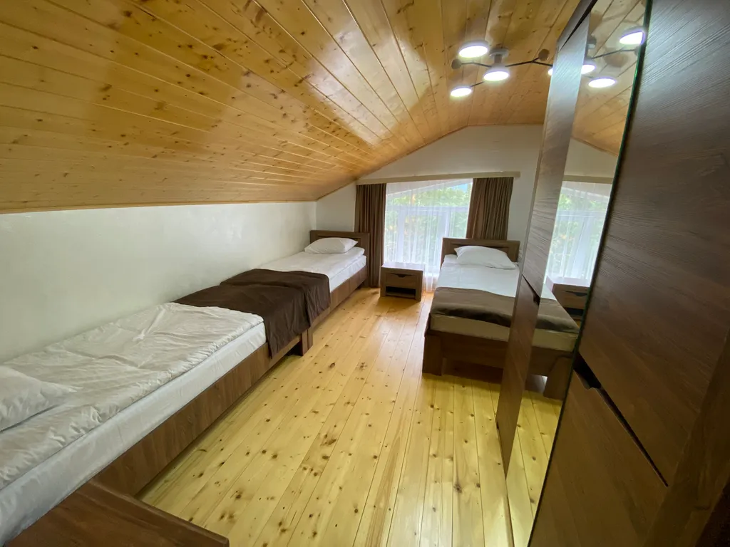 5-комнатный Дом