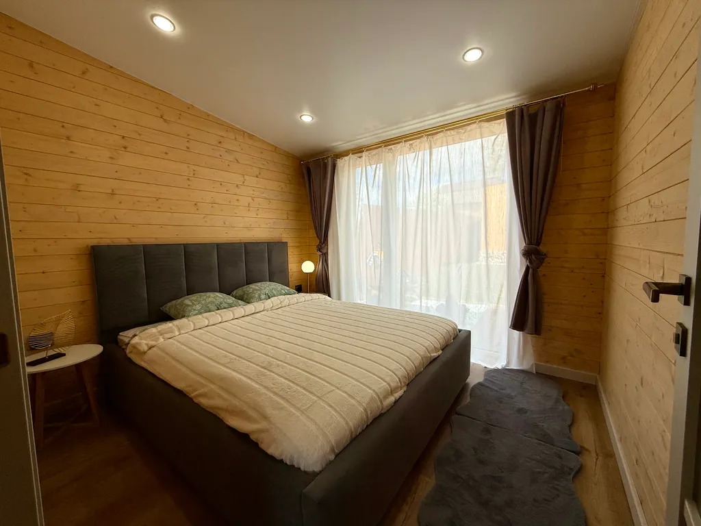 Домик у реки рядом с Екатеринбургом