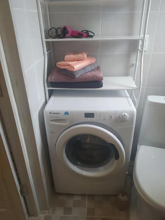 Квартира-студия с отдельным входом с парковкой