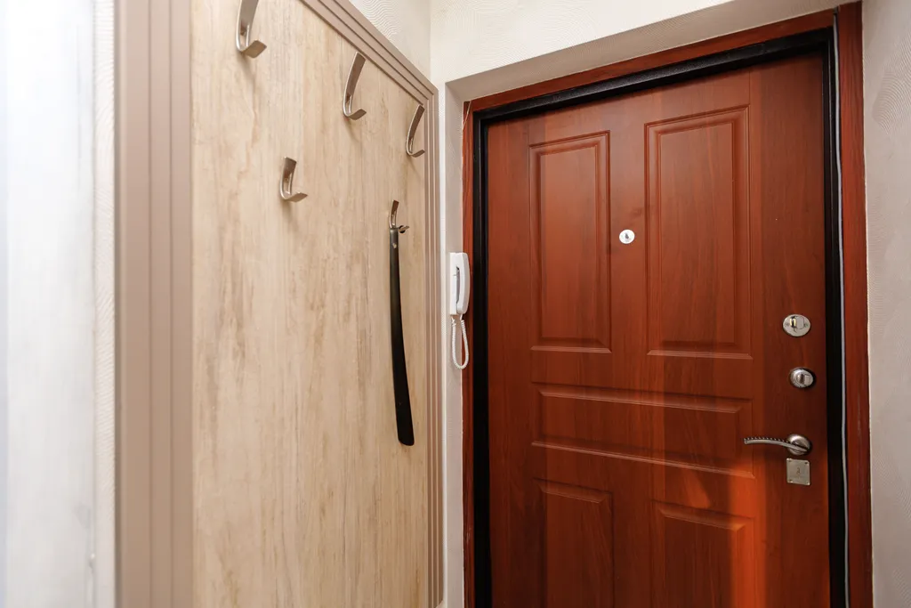 Студия у городской администрации | Квартирный вопрос