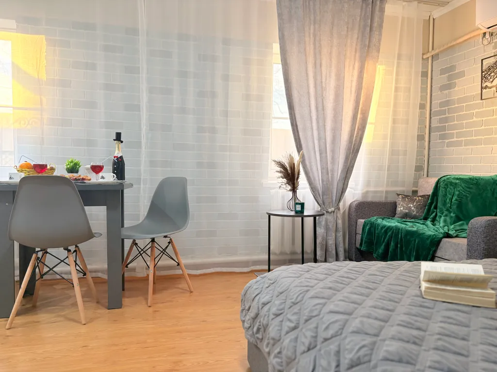 Уютный домик лофт - с двором, мангальной зоной и бесплатной парковкой