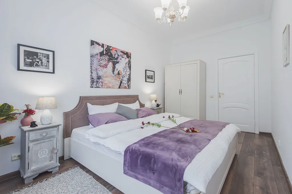 Квартира Просторная 4-комнатная квартира на Патриарших — Москва