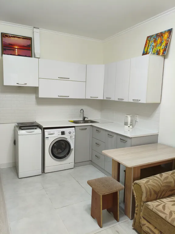 Просторная квартира с отдельным входом, две двуспальные кровати