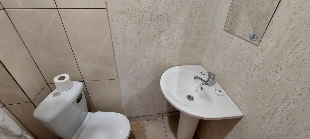 Трёхместный номер с балконом и видом на море