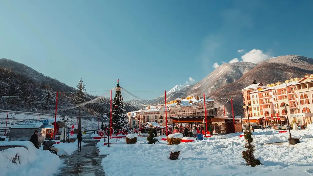 Уютная студия, два балкона, ванна, вид на горы, центр, все для отдыха