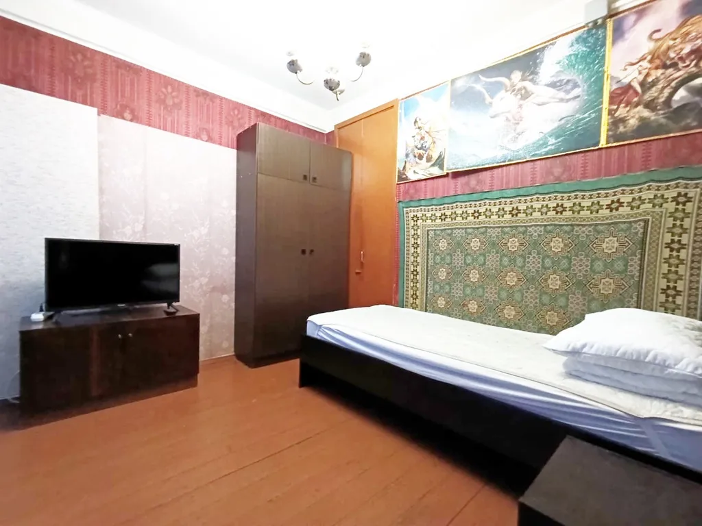 Квартира 3-комнатная Квартира — Колпино