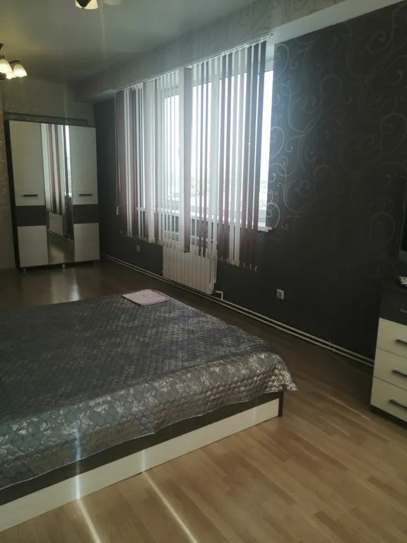 Уютная квартира с камином на набережной