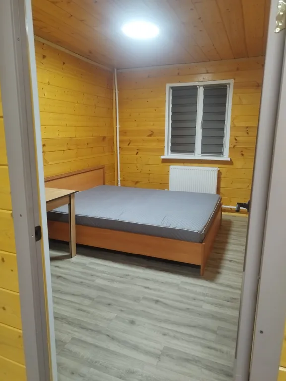 Деревянный дом в черте города