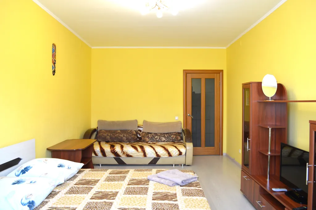 Квартира Уютная современная квартира у Кристалла — Тюмень