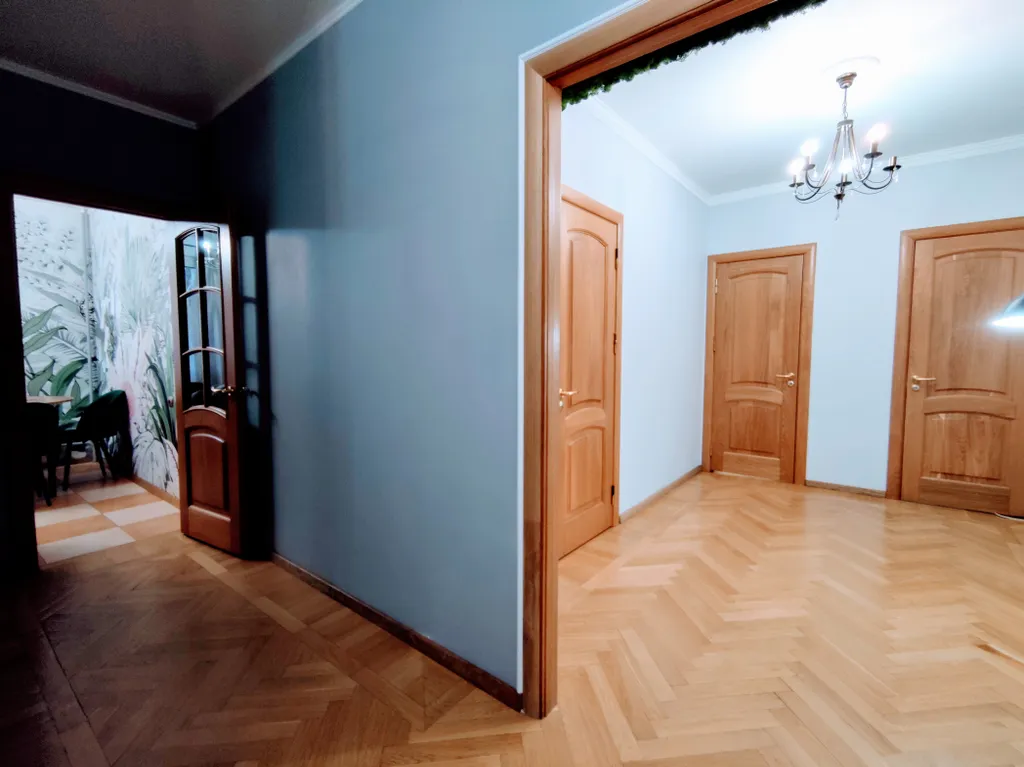 Квартира Свежая просторная трёхкомнатная квартира ВДНХ — Москва