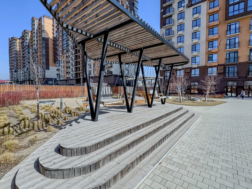 Квартира с евроремонтом, вид на город и реку