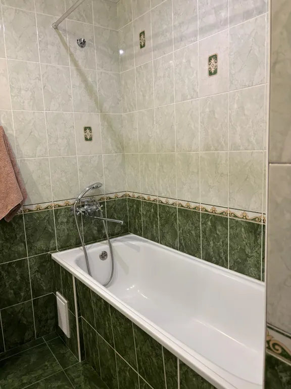 Квартира Уютная, просторная 3-комнатная квартира — Владикавказ