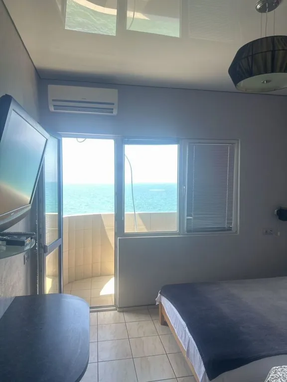 Уютная студия с видом на море