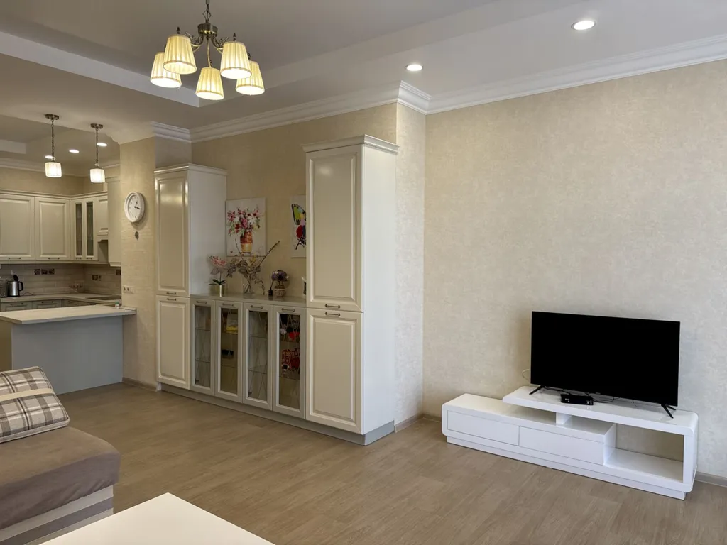 Первая береговая с видом на море и террасой – Толстый мыс