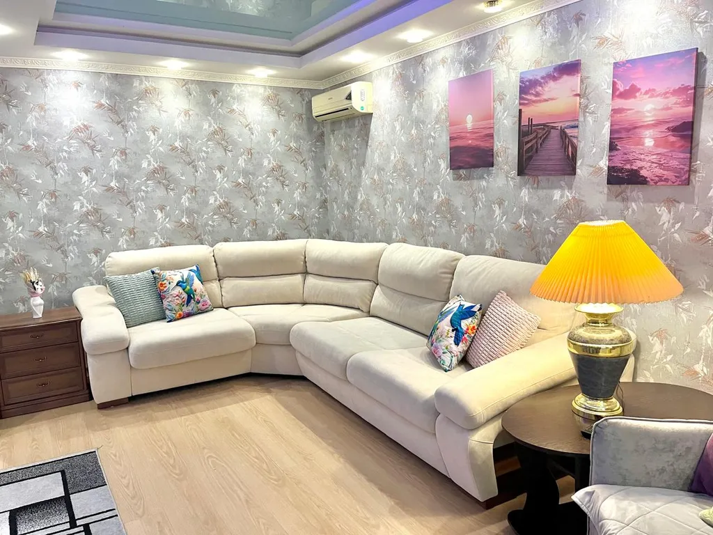 Аппартамент на цветном