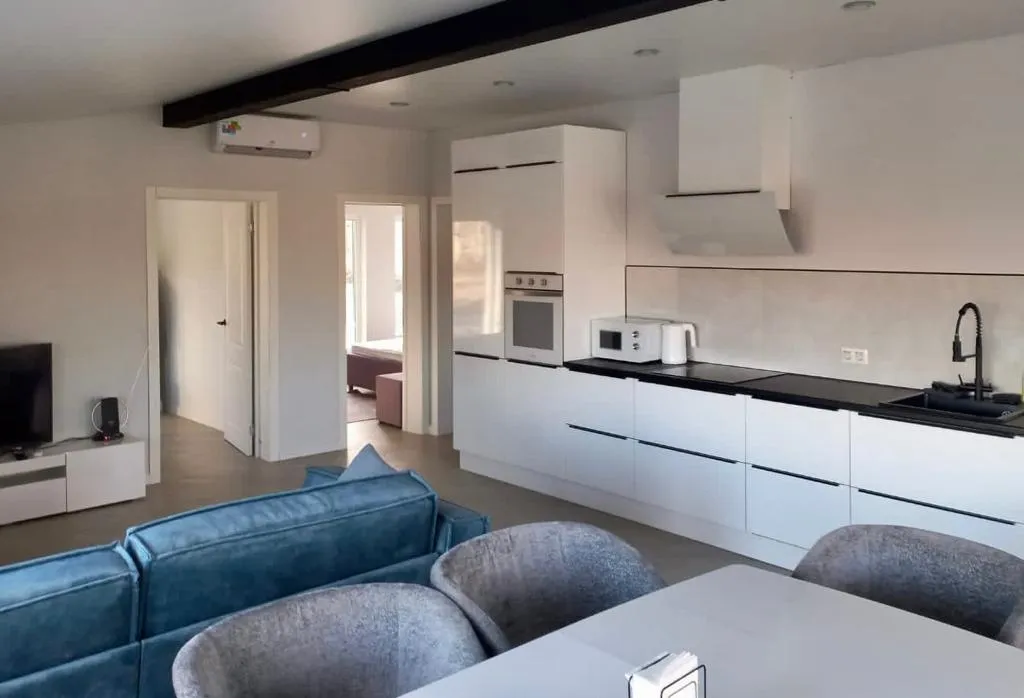 Дом на берегу водохранилища