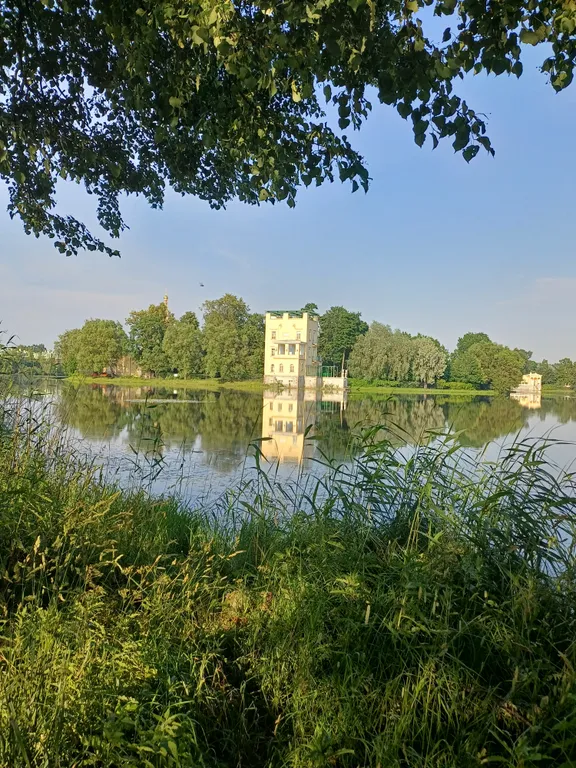 Апартаменты Петергоф со своей парковкой