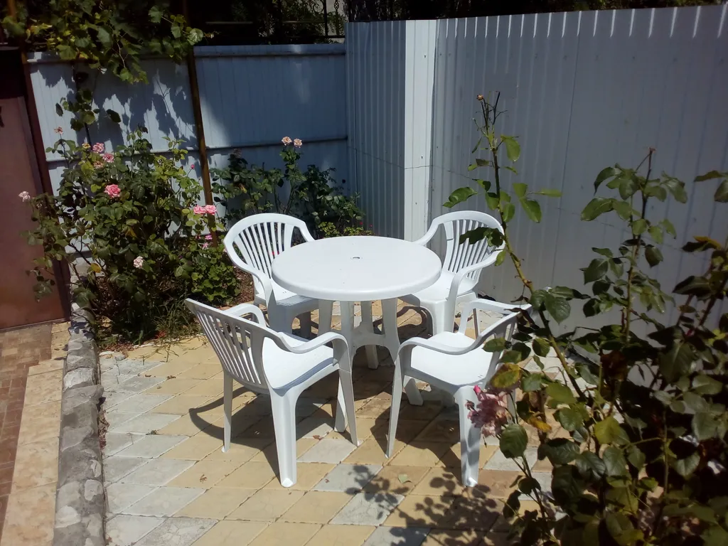 Квартира с отдельным входом и закрытым двориком