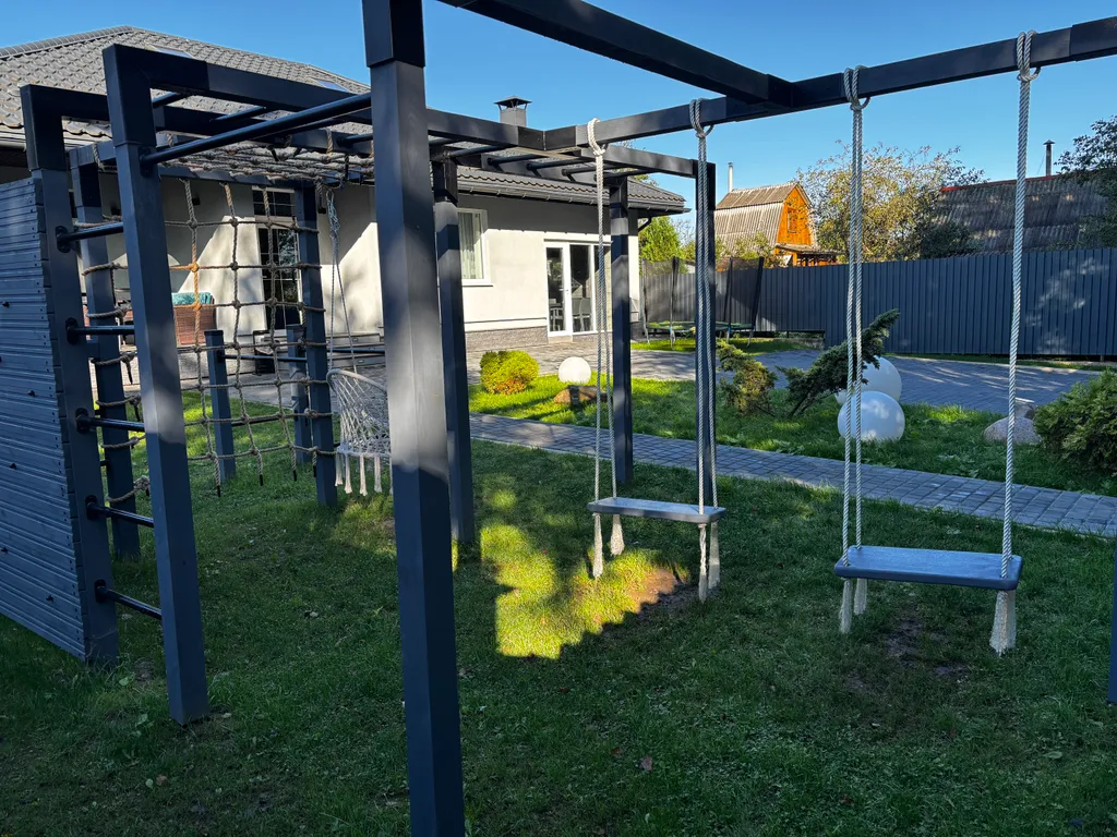 Дом для отдыха с теплым бассейном и сауной